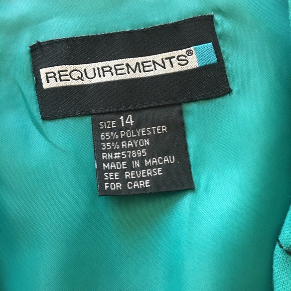 Requirements Embroidered Green Blazer with Textured Fabric and Notched Lapels - Picture 2 of 10